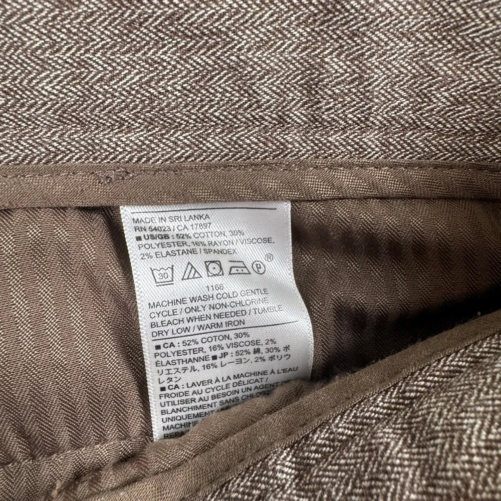 Banana Republic Mens 32x28 Slim Tapered Herringbone Chino Pants Brown Taupe